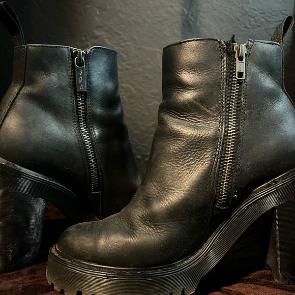 MAGDALENA WOMEN'S LEATHER HEELED CHELSEA BOOTS NOIR LABEL - Picture 5 of 8